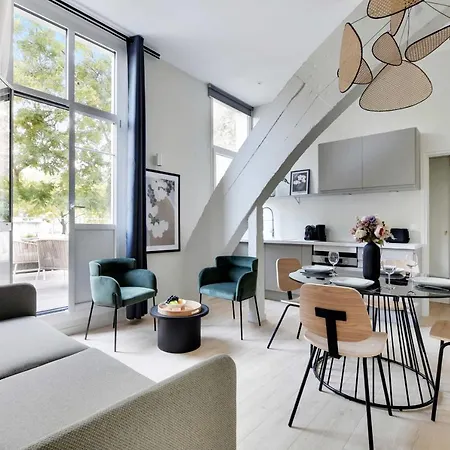 Flat With Terrasse - 1br-4p - Eiffel Tower Apartament